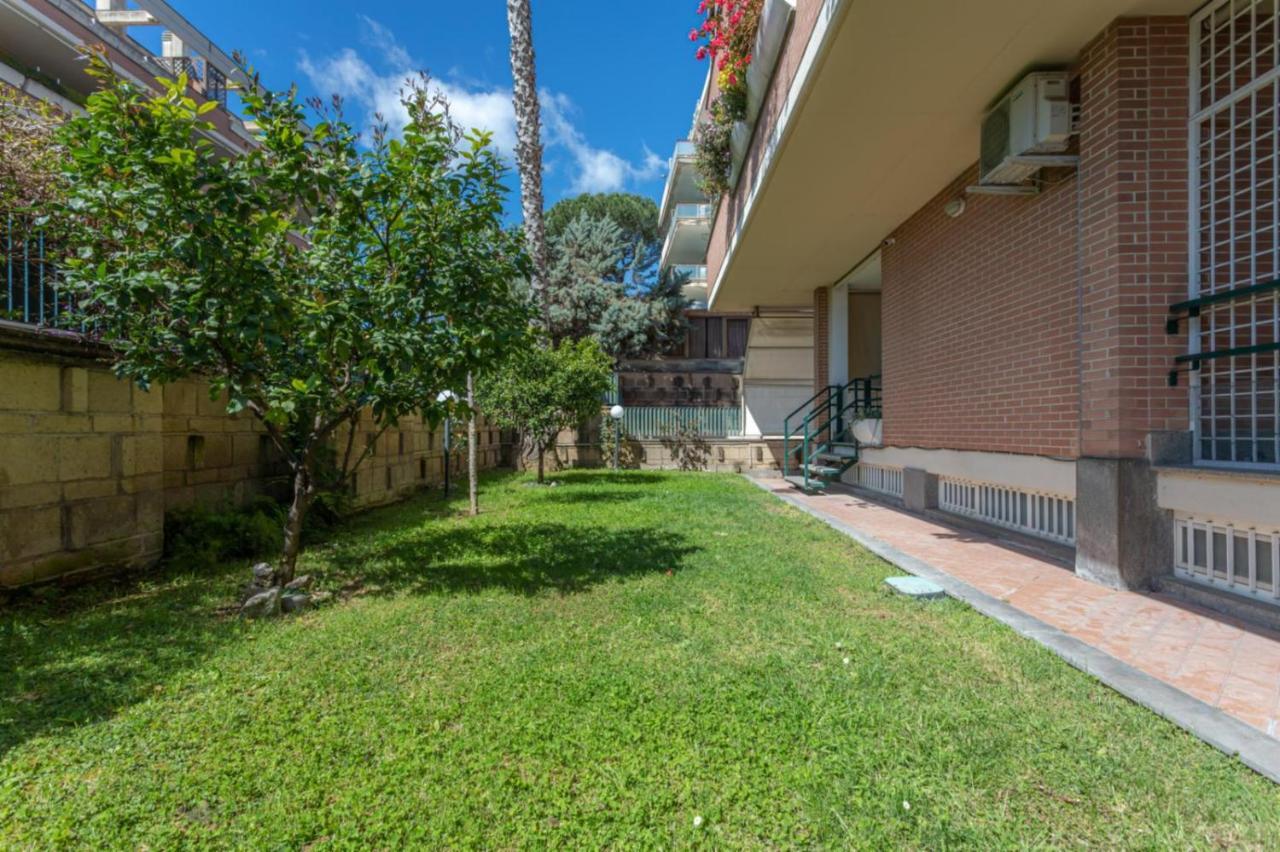 Elfaro Kitty - Stylish Apartment Close To S. Peter Roma Dış mekan fotoğraf
